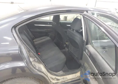 2010 Subaru Legacy 2.5I z USA, uszkodzony, nr VIN 4S3BMBA69A3240448